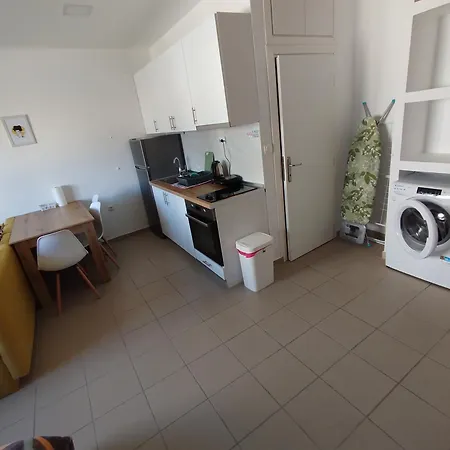 I Apartment